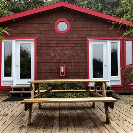 Auberge Festive Sea Shack Sainte Anne des Monts Экстерьер фото